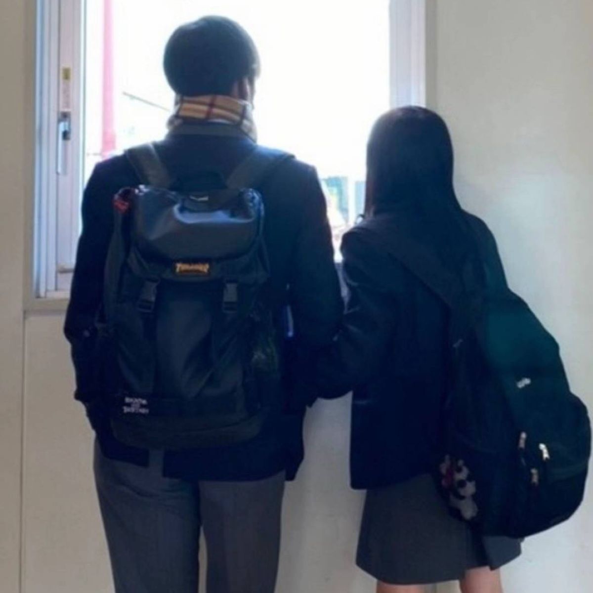 「こんなふうになりたい」高2カップルが6年後……　現在の姿に大反響「羨ましすぎる」「美男美女で映画の世界」 | ライフスタイル ねとらぼ