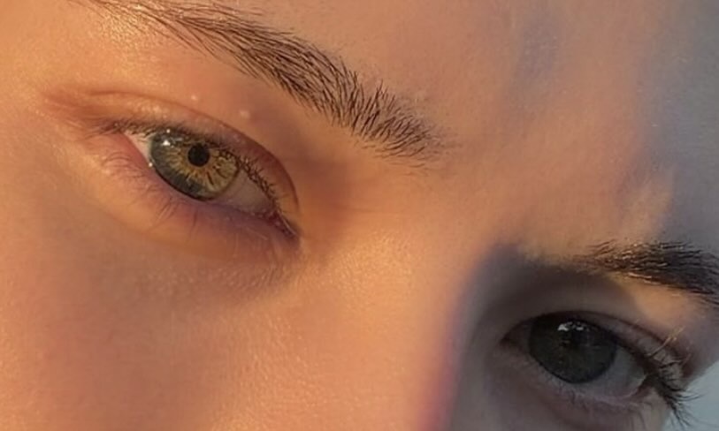 「カラコン?」と言われる目