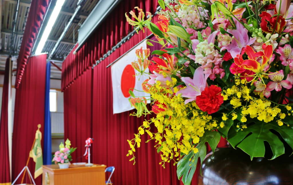 人生初の着物姿で息子の卒業式へ