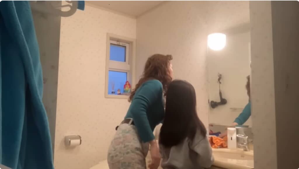 支度するpecoさんとリンクくん