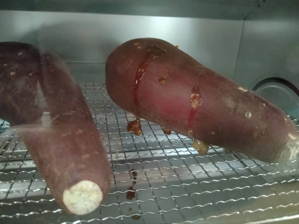 お芋から蜜が……！