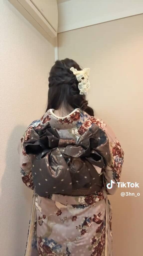 かわいくラッピングされたプレゼントのようです