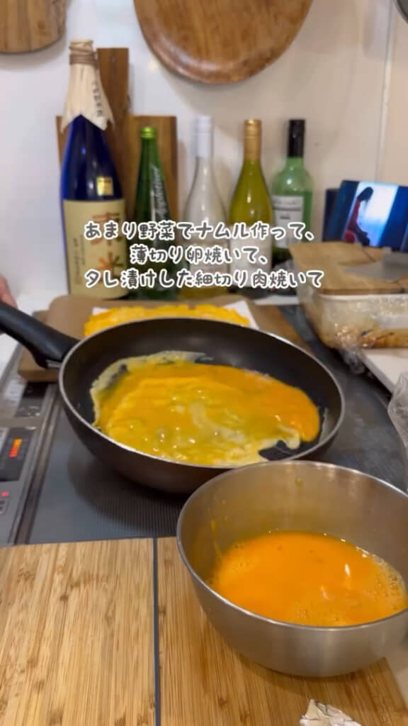 ナムルを作って薄焼き卵を焼きます