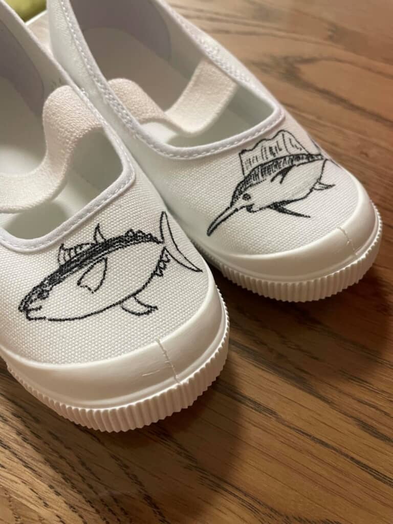 ママが描いた“マグロ”と“バショウカジキ”