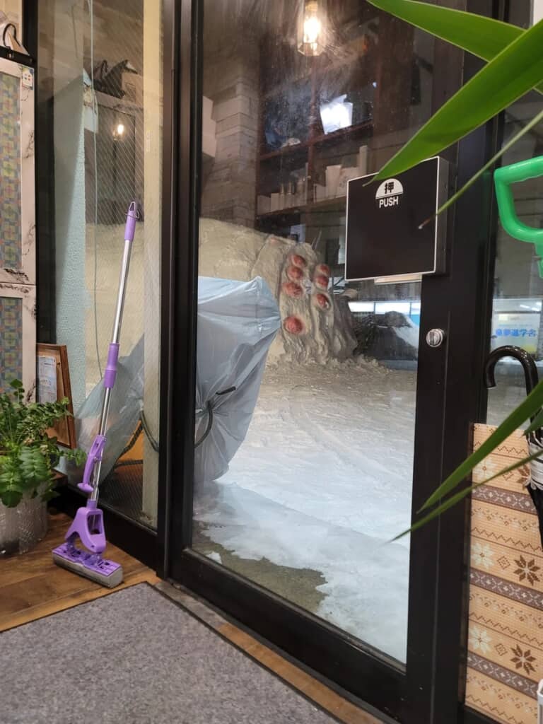 めちゃ怒ってる王蟲が外にいる……