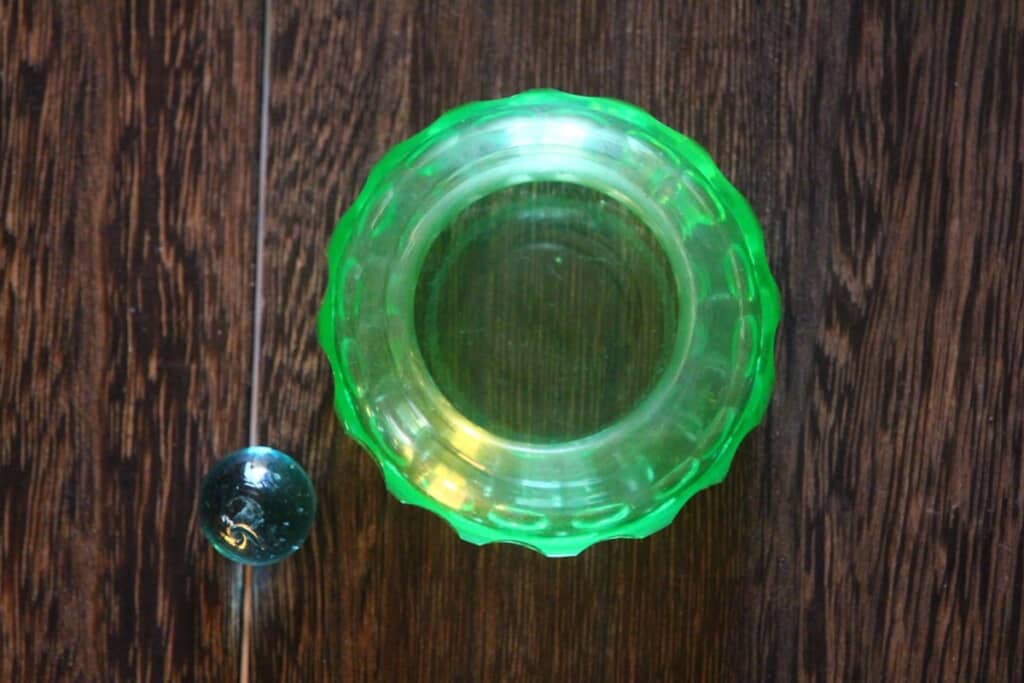 放射線量が少なく人体には影響ないウランガラス