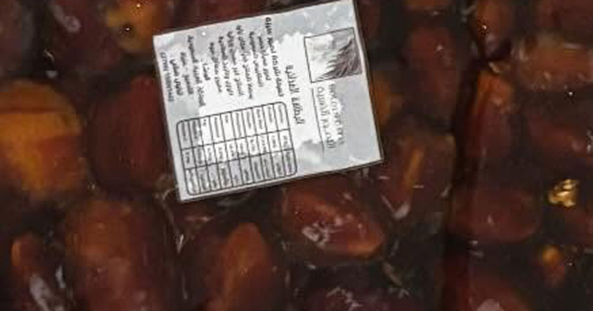 飛行機に乗った夫→隣席の人から渡されたのは……　妻絶句の“まさかの贈り物”に「初対面の人にプレゼントする量!?」「すっ、すごい」（1/2） | ライフスタイル ねとらぼ