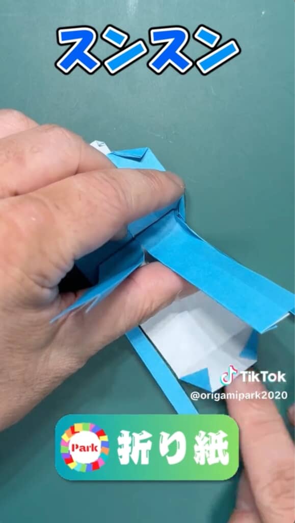 まだまだ折りますよー