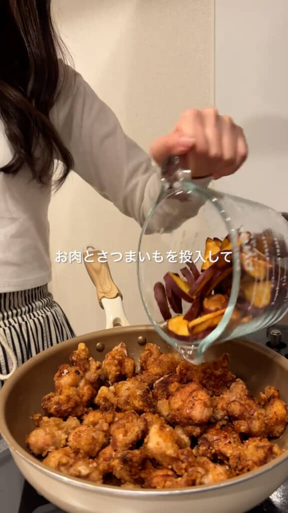 フライパンの中でタレ作りは完結！