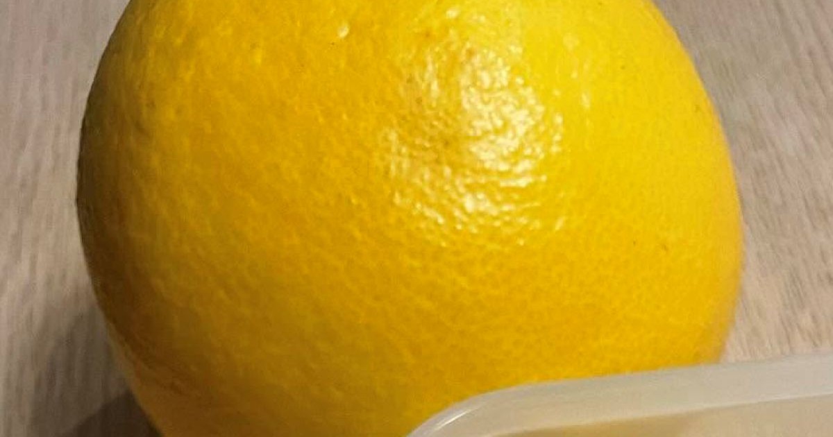 ←夫がむいた文旦 私がむいた文旦→　「え？」仕上がりの違いに「皮むき職人ですか？」「物が違うとしか思えない」（1/2） | ライフスタイル ねとらぼ