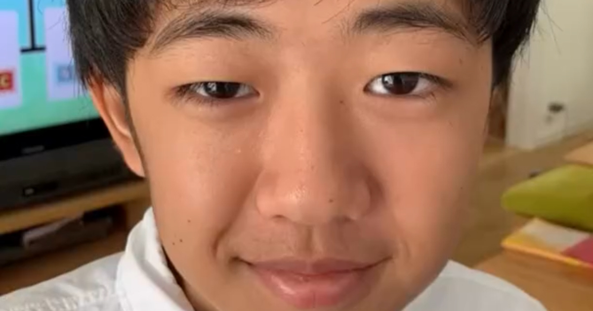 15歳で”メイクの勉強”を始めた少年→5年後……　「化粧品検定1級」を取得した“現在の姿”に「すげえ！」「めちゃくちゃ垢抜けた」（1/2） | 美容 ねとらぼ