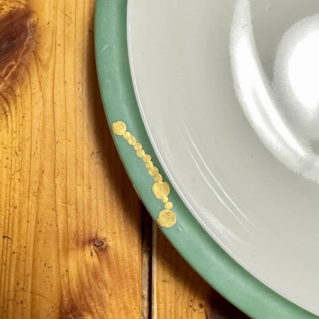 泡のイメージで継いである!