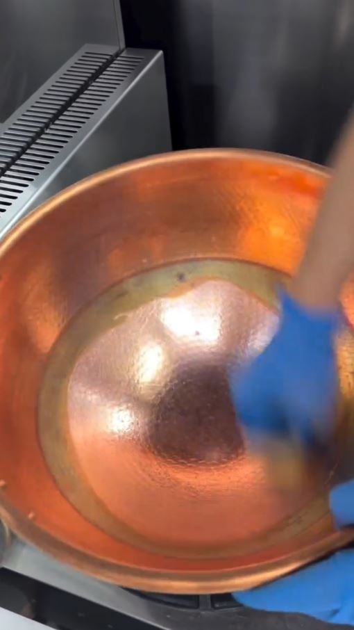 磨くと色が変わってくる！