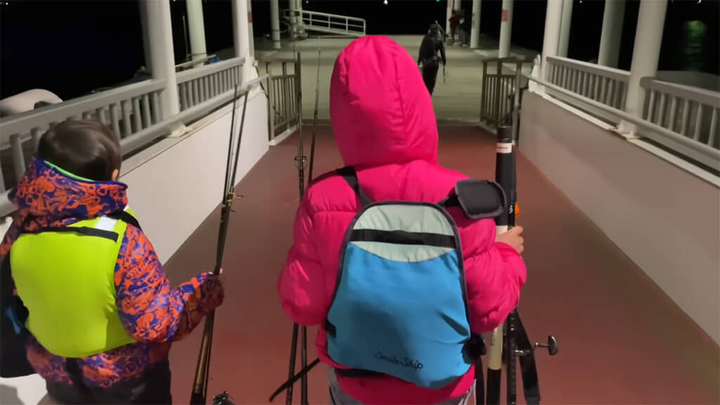 みんなで「高島」へと向かいます