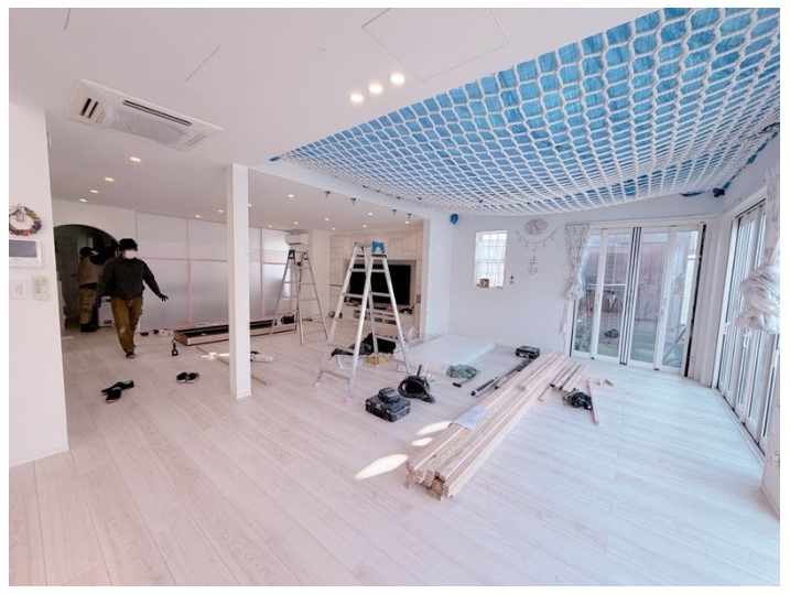 大規模リフォームを行う辻希美の自宅リビング