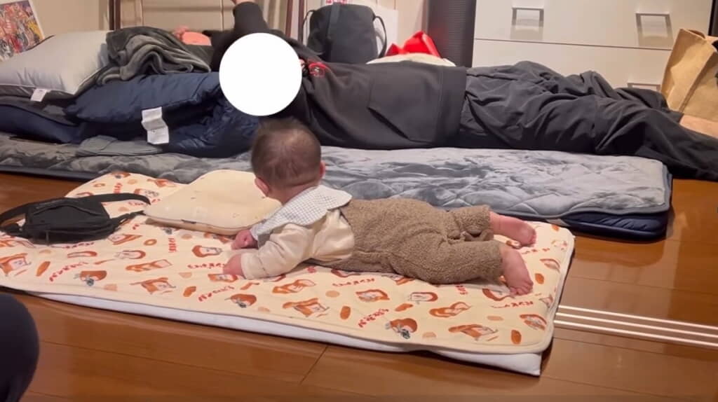 じっと観察する息子くん