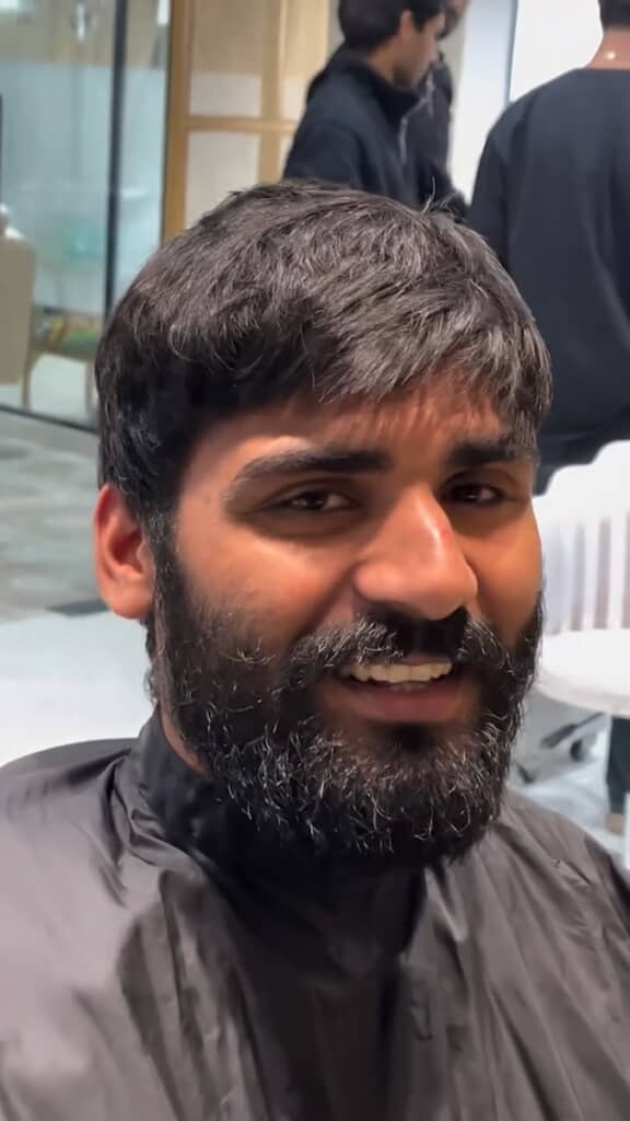 もっさりヒゲの温厚そうな男性