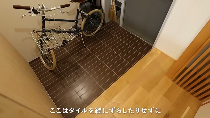 チョコレート色のタイルがかわいい！