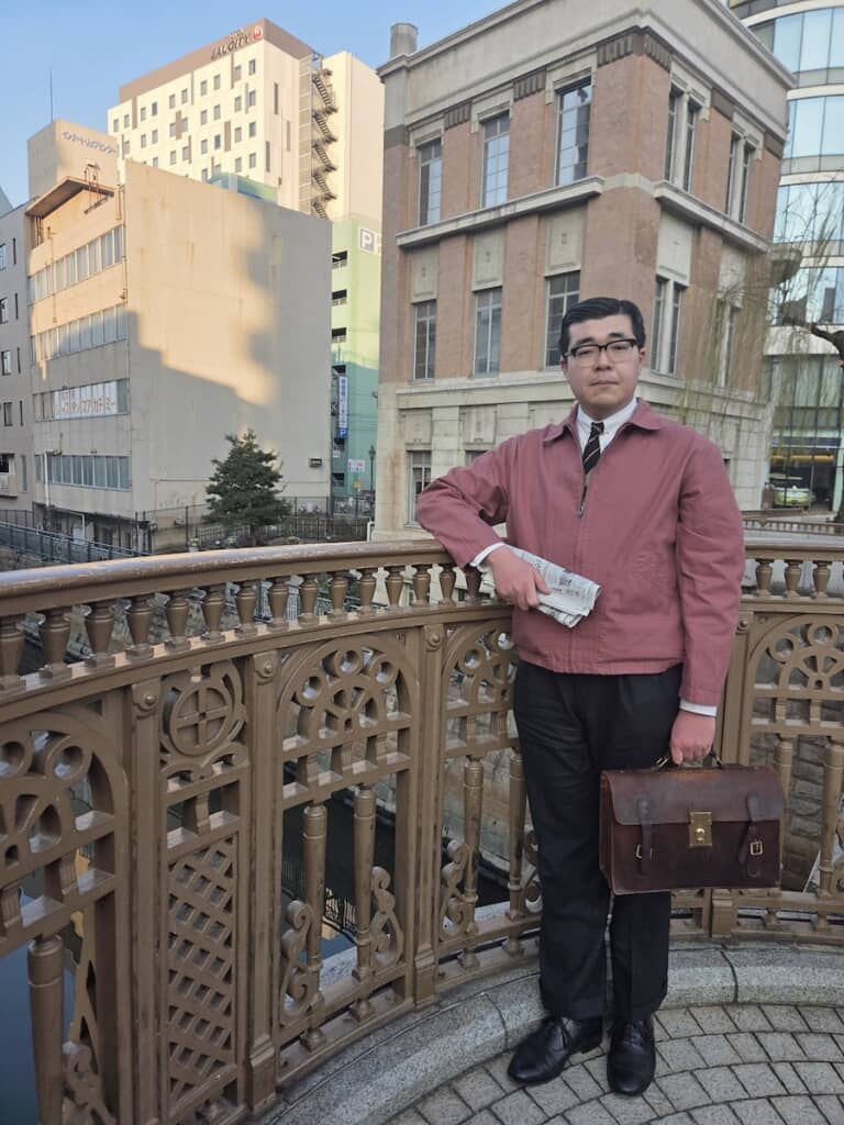 ユニクロのブルゾンなのに、確かに昭和の装いだ！