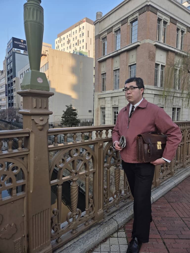 撮影場所も相まってより昭和っぽい