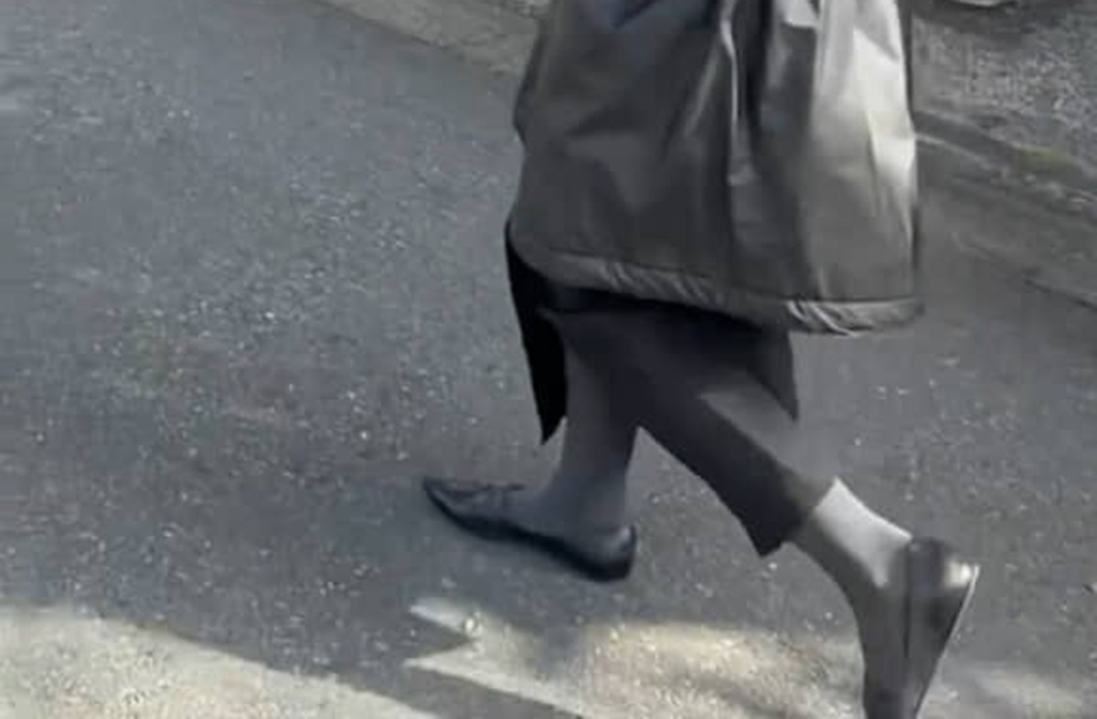 娘が「母は一生、私の憧れ」と絶賛するおしゃれな54歳母→驚きの姿に「30代に見えた」「こんなお母さんになりたい」（1/3） | 女性 ねとらぼ