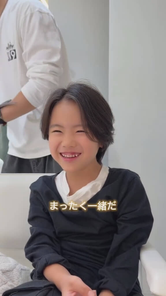 心底うれしそうな表情