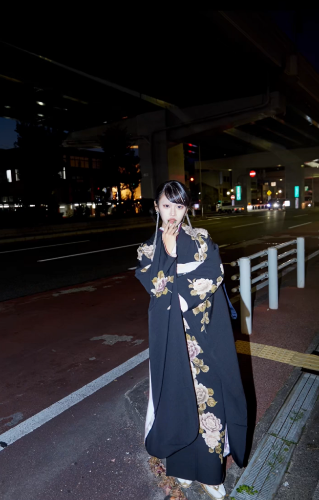 街灯とのコントラストがすてき