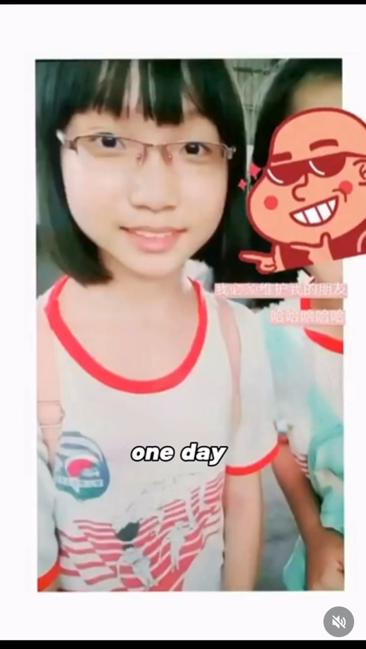 メガネ姿の投稿者さん(※画像はInstagramアカウント/「Shanon Koh」から)