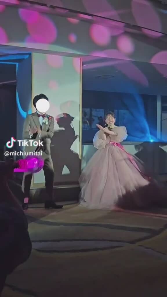 指先の動きまで完璧!