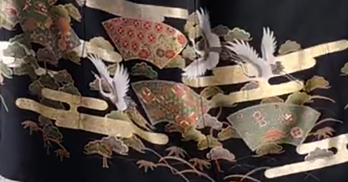 格式高い黒留袖をリメイクしたら……　想像を超える仕上がりに「お見事です！」「最高すぎる」「着て歩きたい」（1/3） | 女性 ねとらぼ