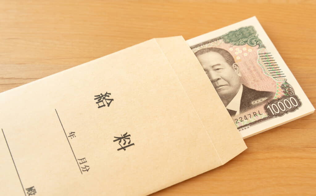 初のバイト代に使ったのは……（出典：PIXTA）