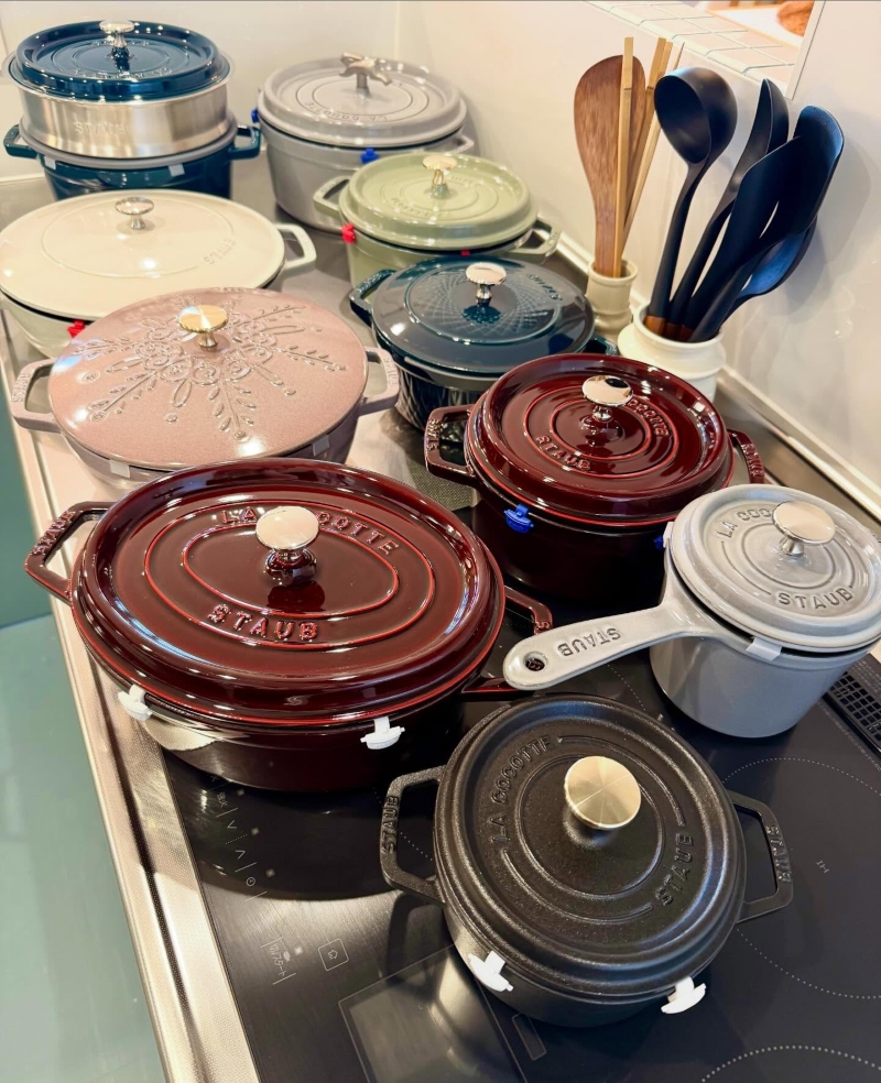 これがストウブ沼にハマった人のキッチンです