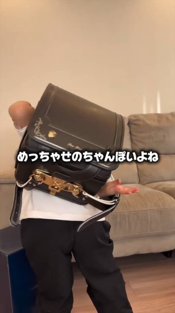 金具類もゴールドです