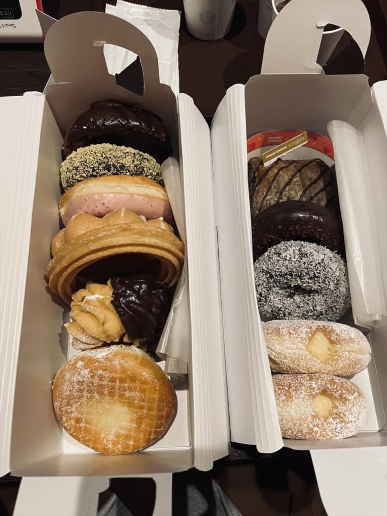 自分用に12個のドーナツを購入