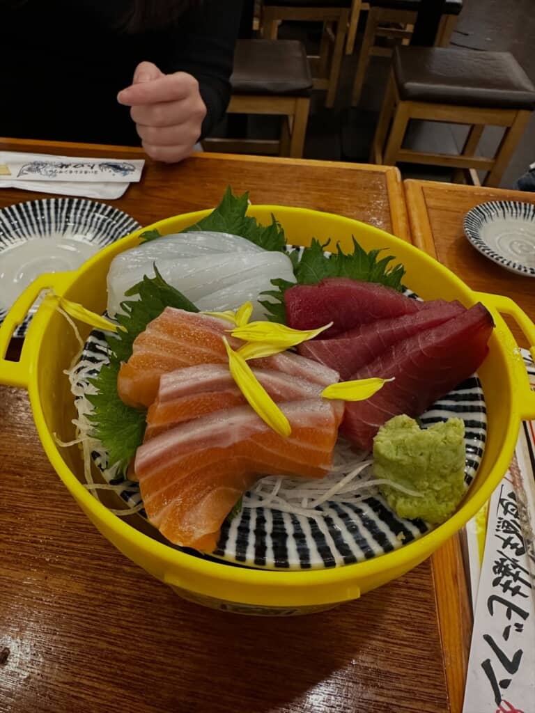 立派なお刺身が入っていました