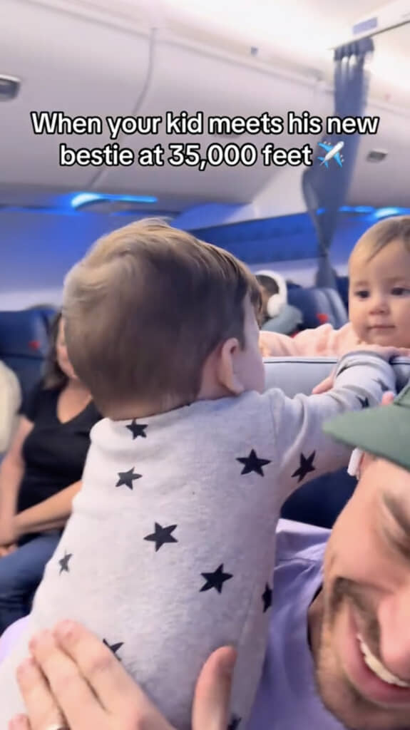 一生懸命後ろへ行こうとします