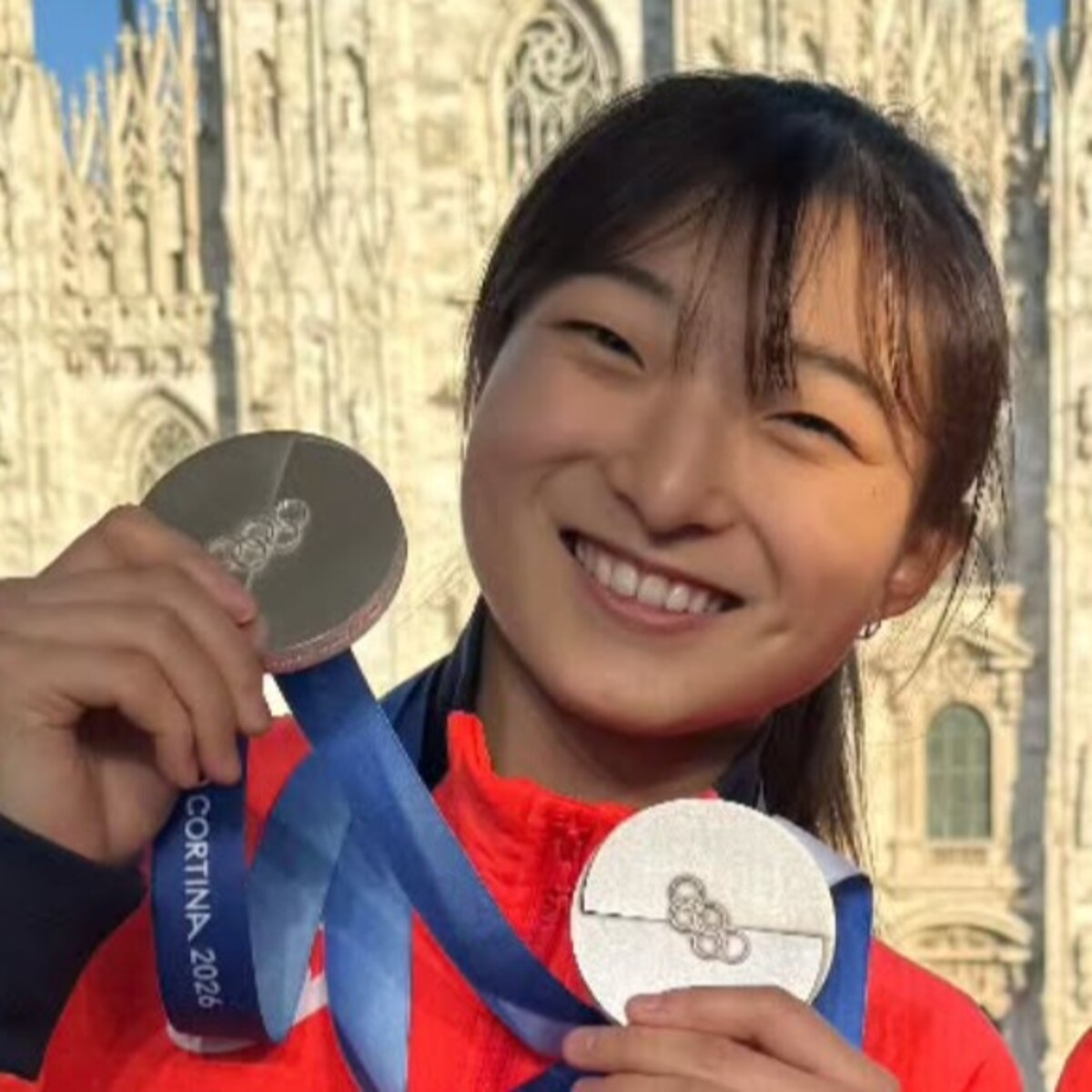 合成かと思った」 引退の坂本花織→エキシビション後の“奇跡の一枚”に