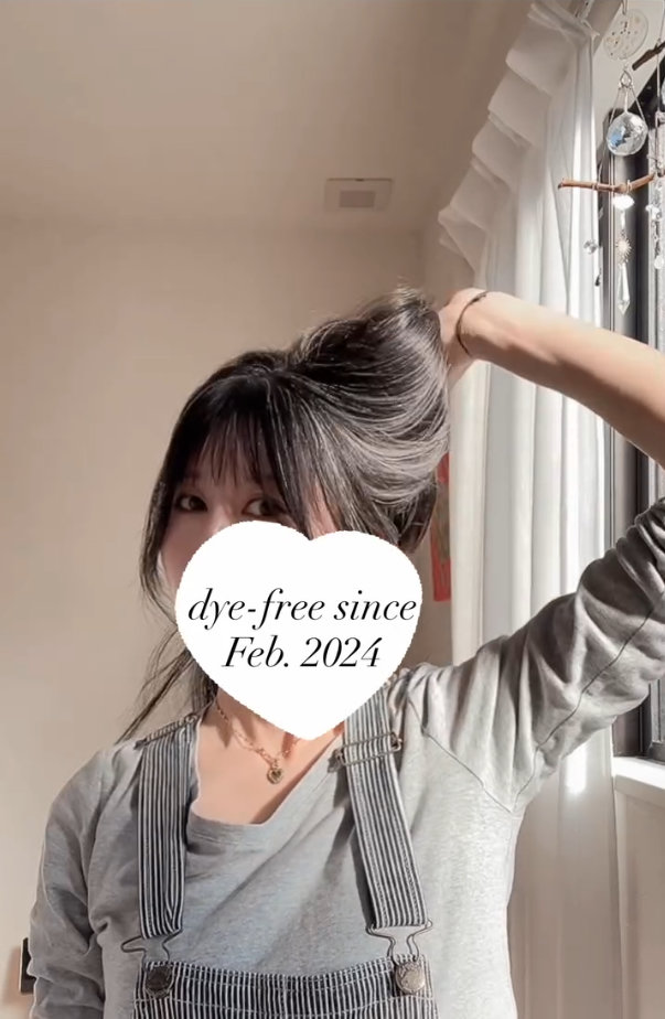 光の当たり方で見え方が変わる印象です