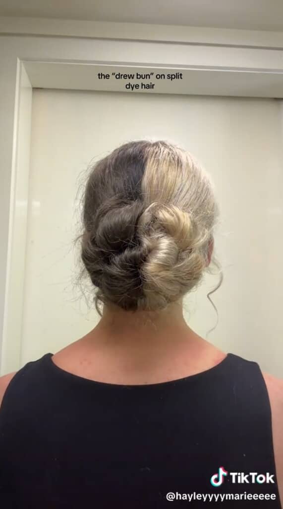 ブロンドヘアと黒髪に