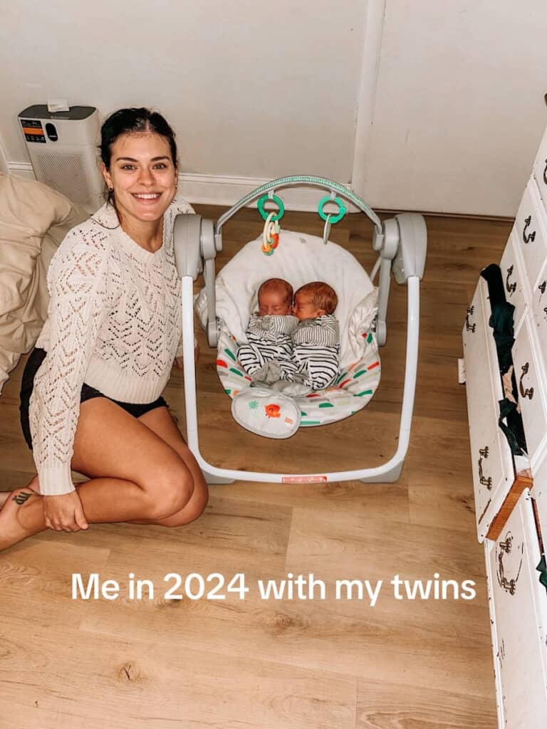 今度はLindseyさんが“双子のママ”に！　その笑顔にはかつてのお母さんの面影を感じます