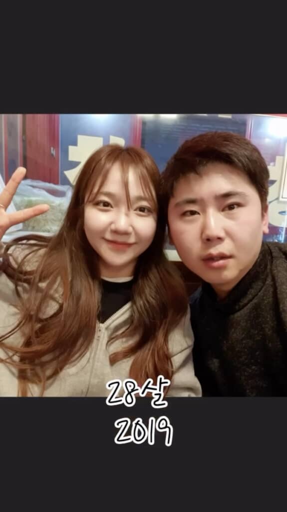 大人になった2人は再会し、交際をスタート!