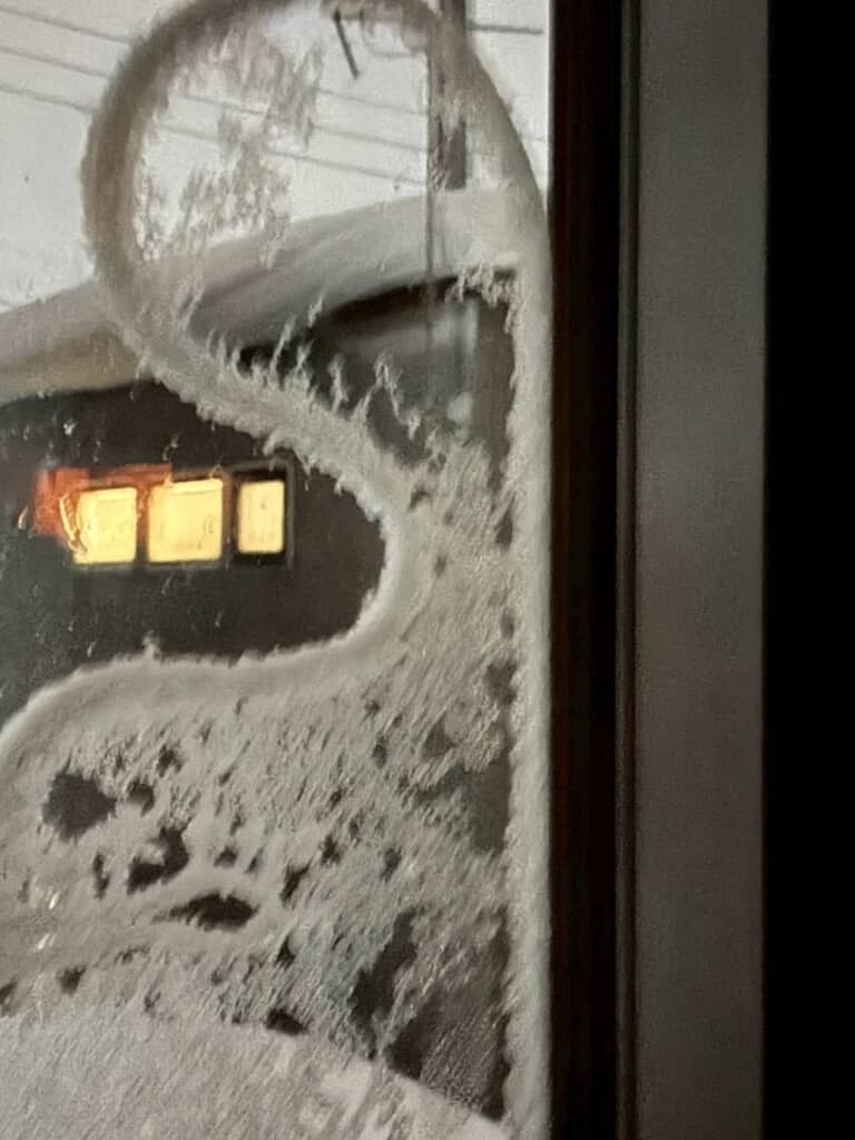 あらぶる氷の龍のようでもある