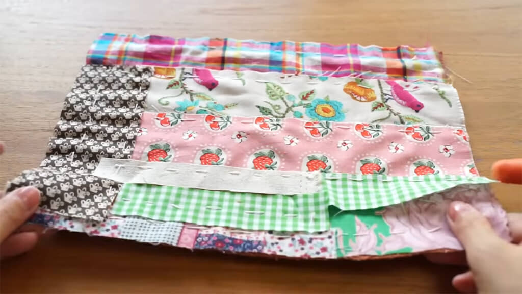 全てのハギレを縫い留めたら