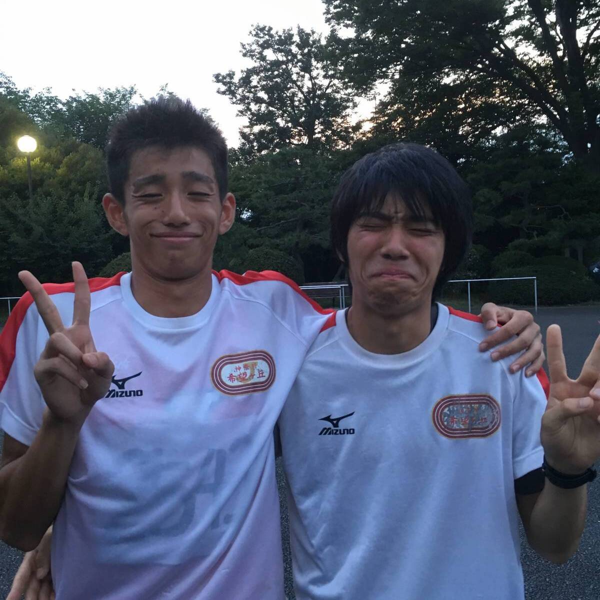 高1からの親友2人組→9年後、結婚式で……　まさかの姿に「なんか俺も泣きそう」「めちゃめちゃ素敵ですね」 | ライフスタイル ねとらぼ