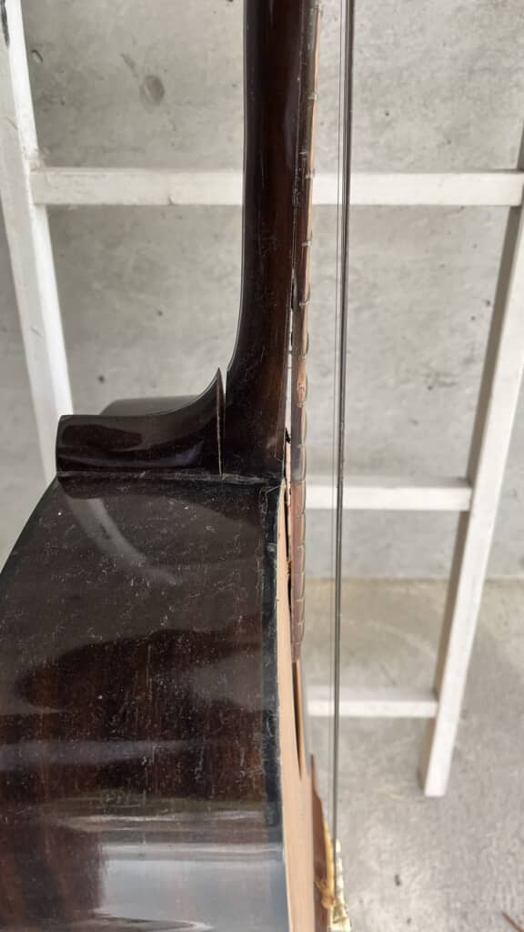 回収したギターのネック