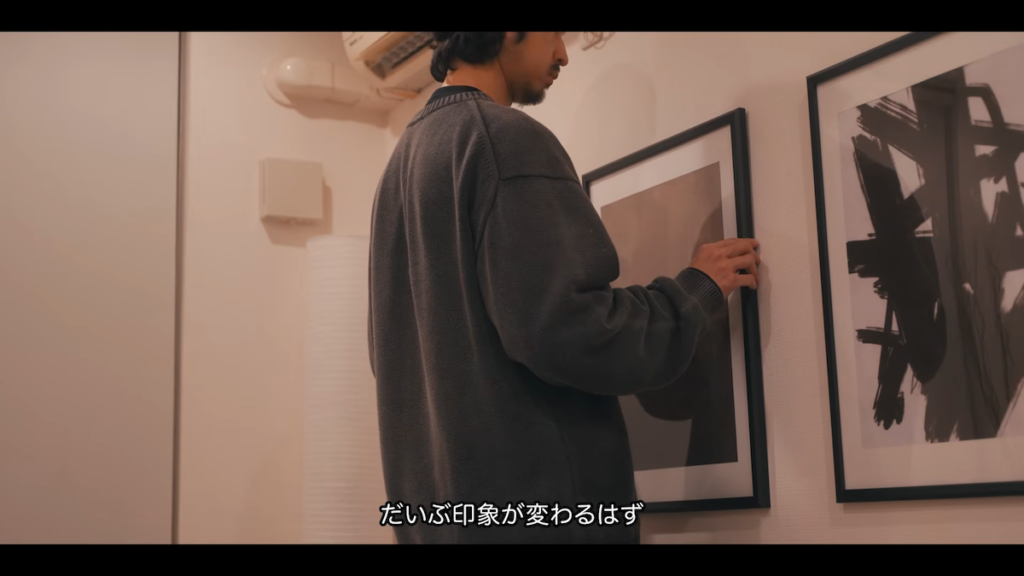 自作のポスターをディスプレイ