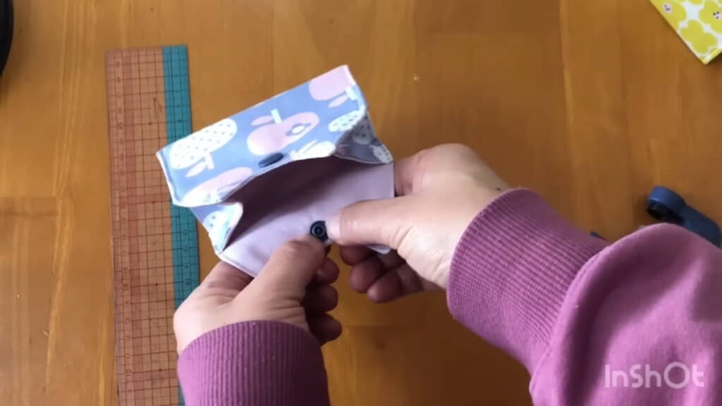 スナップボタンを取り付ける