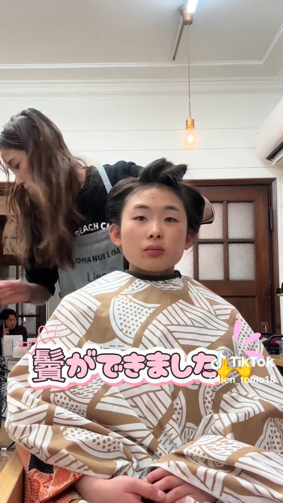 だいぶ日本髪が仕上がってきました