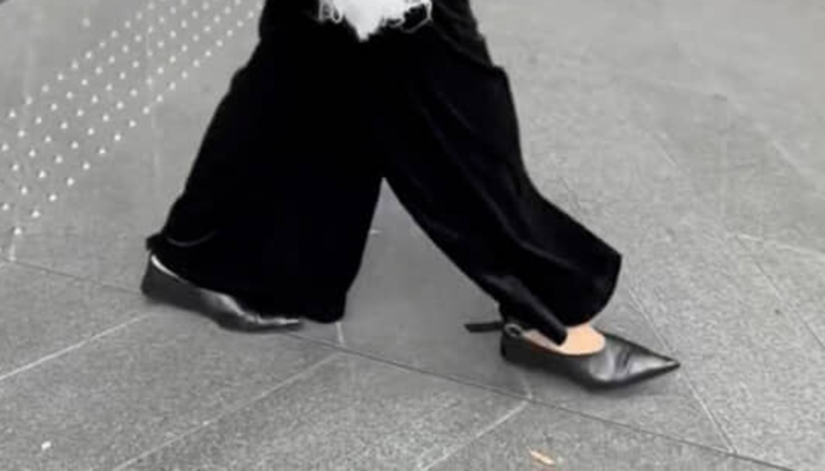 51歳おしゃれなママが冬コーデを披露→「20代にも見えます」　驚きの姿に「女子大学生みたい」「おでこ出せるのすごい」（1/3） | 美容 ねとらぼ