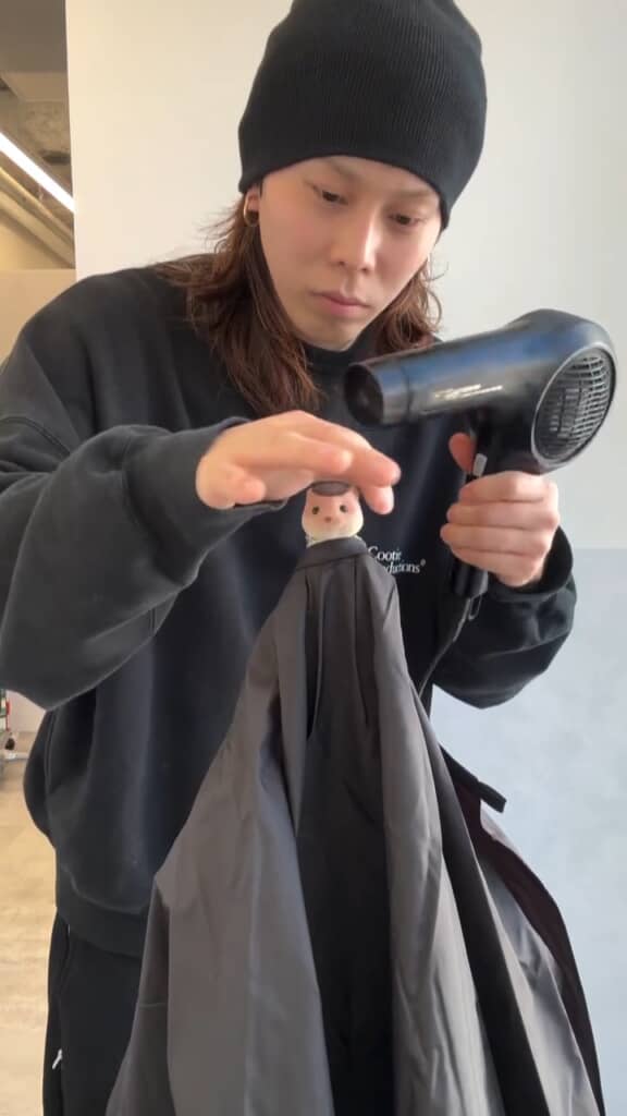 ドライヤーでしっかり乾かす